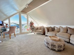 Photo 25- click for photo gallery